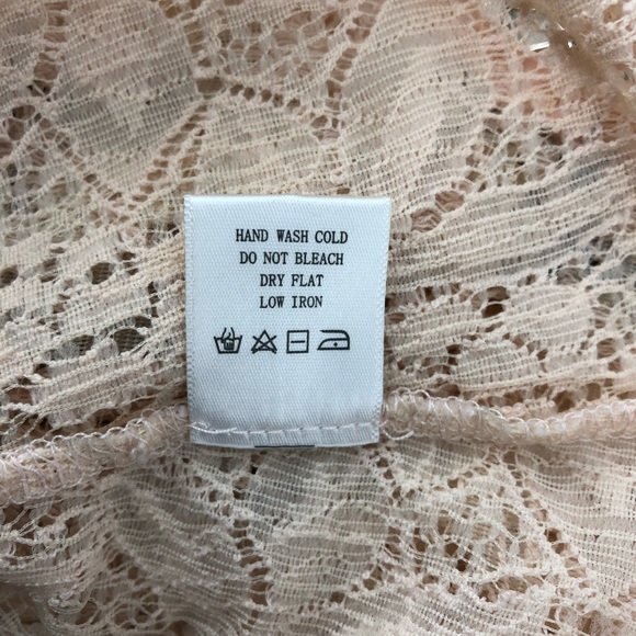 ASTR Beaded Lace Blush Baby Pink Cropped Top - Picture 8 of 8